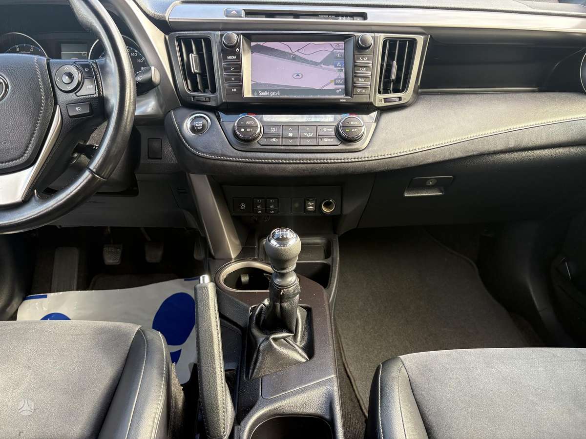 Toyota RAV4 - 9