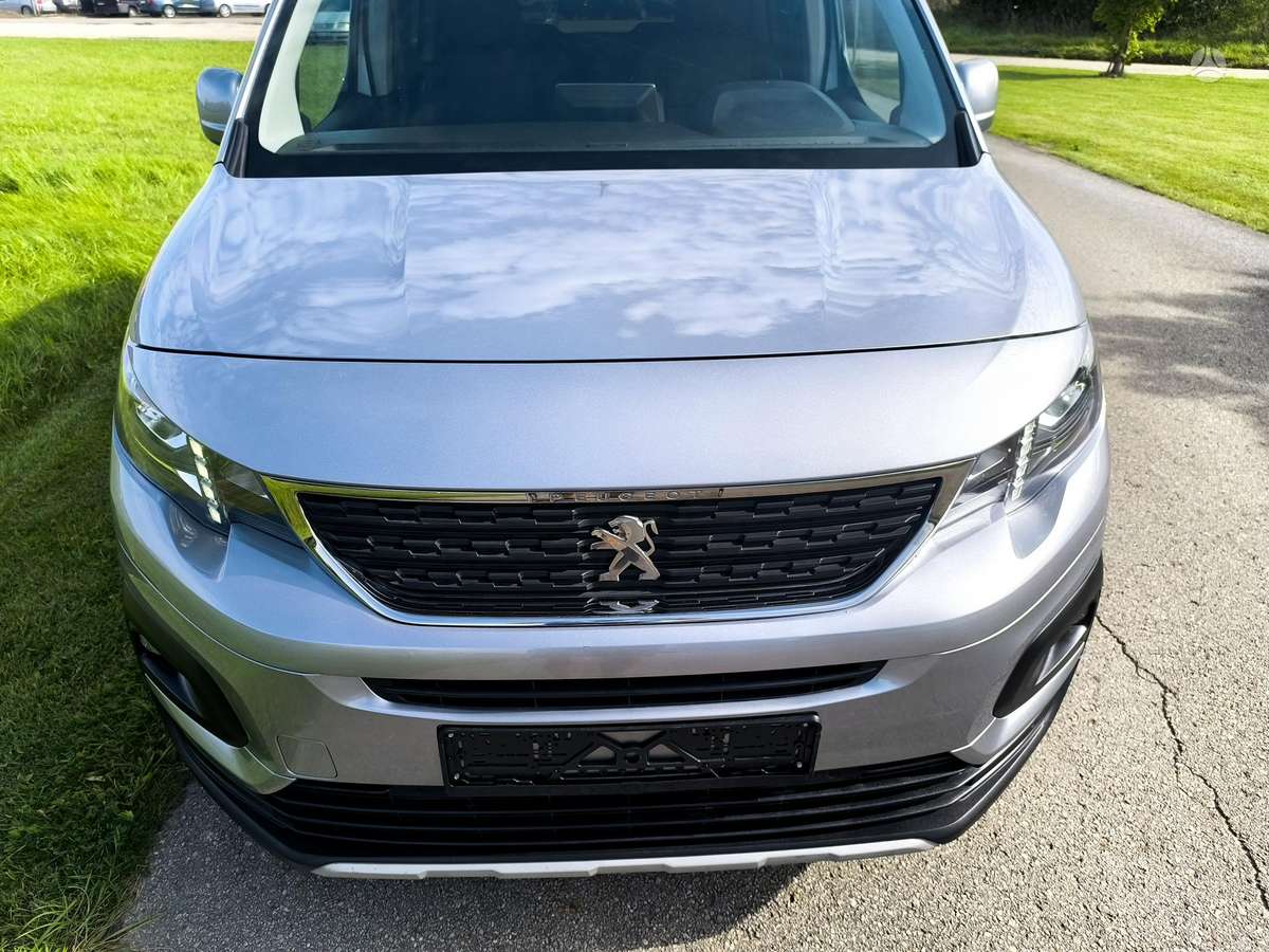 Peugeot Rifter - 8