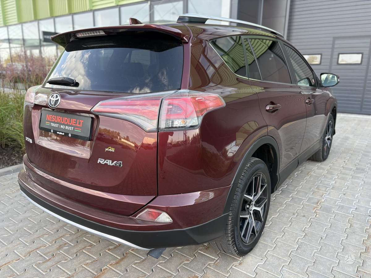 Toyota RAV4 - 4