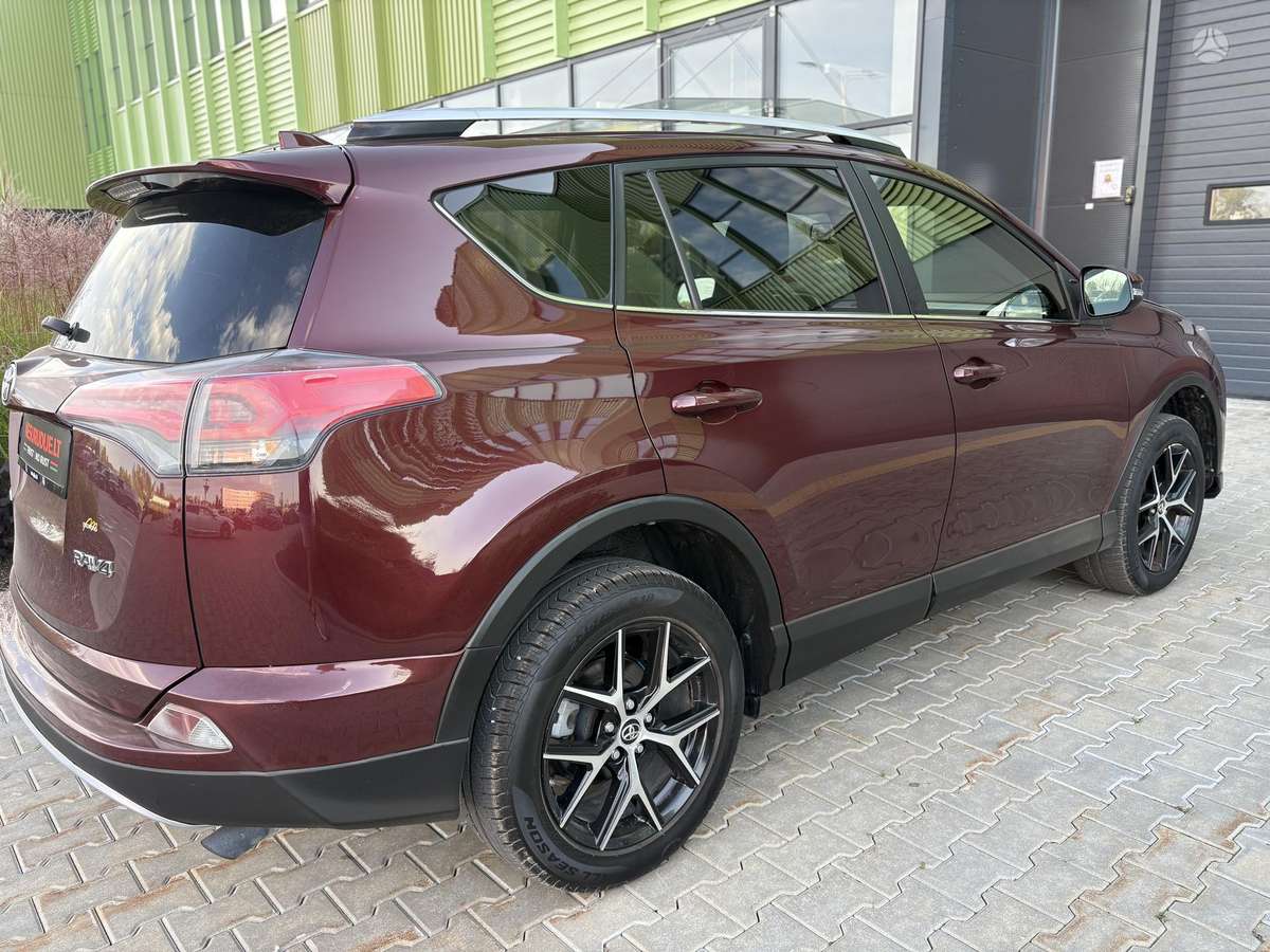 Toyota RAV4 - 5