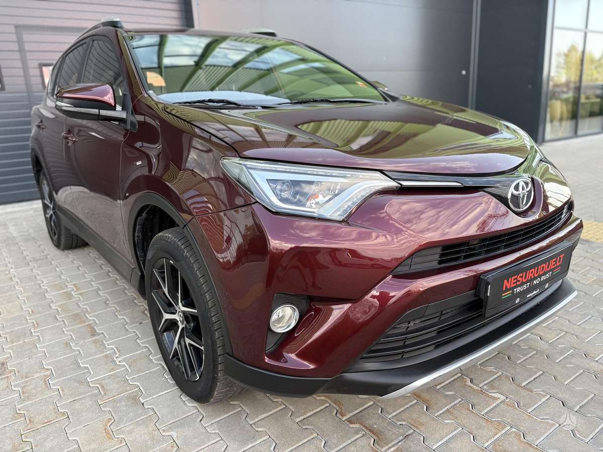 Toyota RAV4 - 6