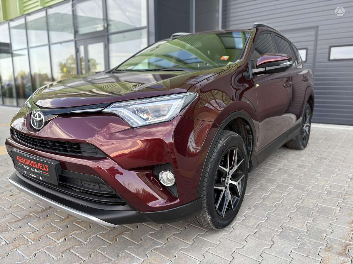 Toyota RAV4 - 1