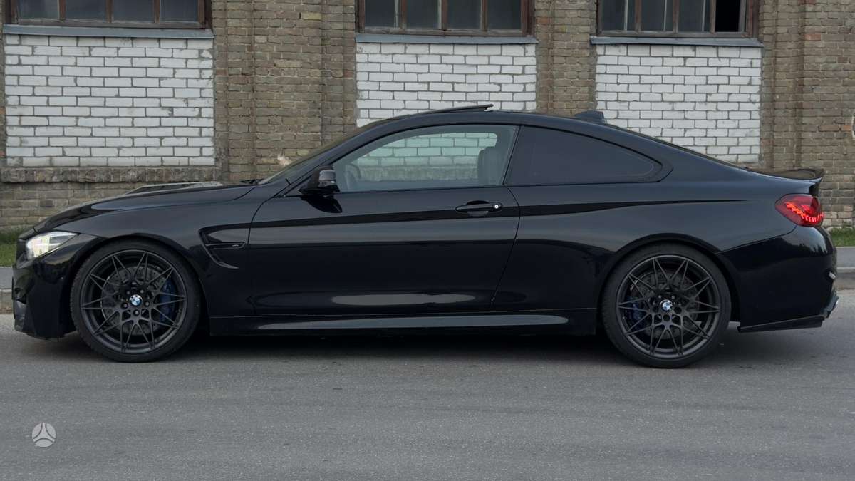 BMW M4, Купе (coupe)