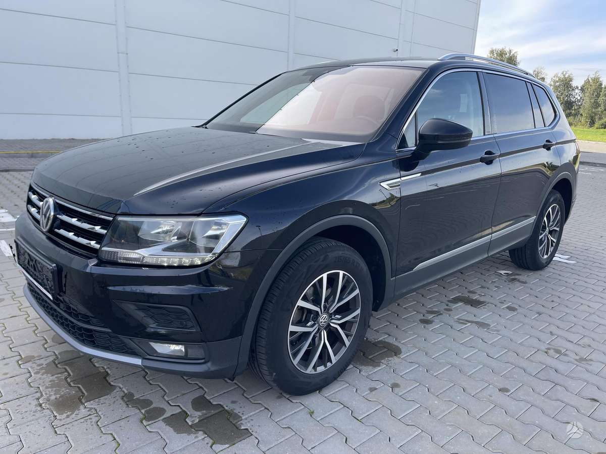 Volkswagen Tiguan - 2