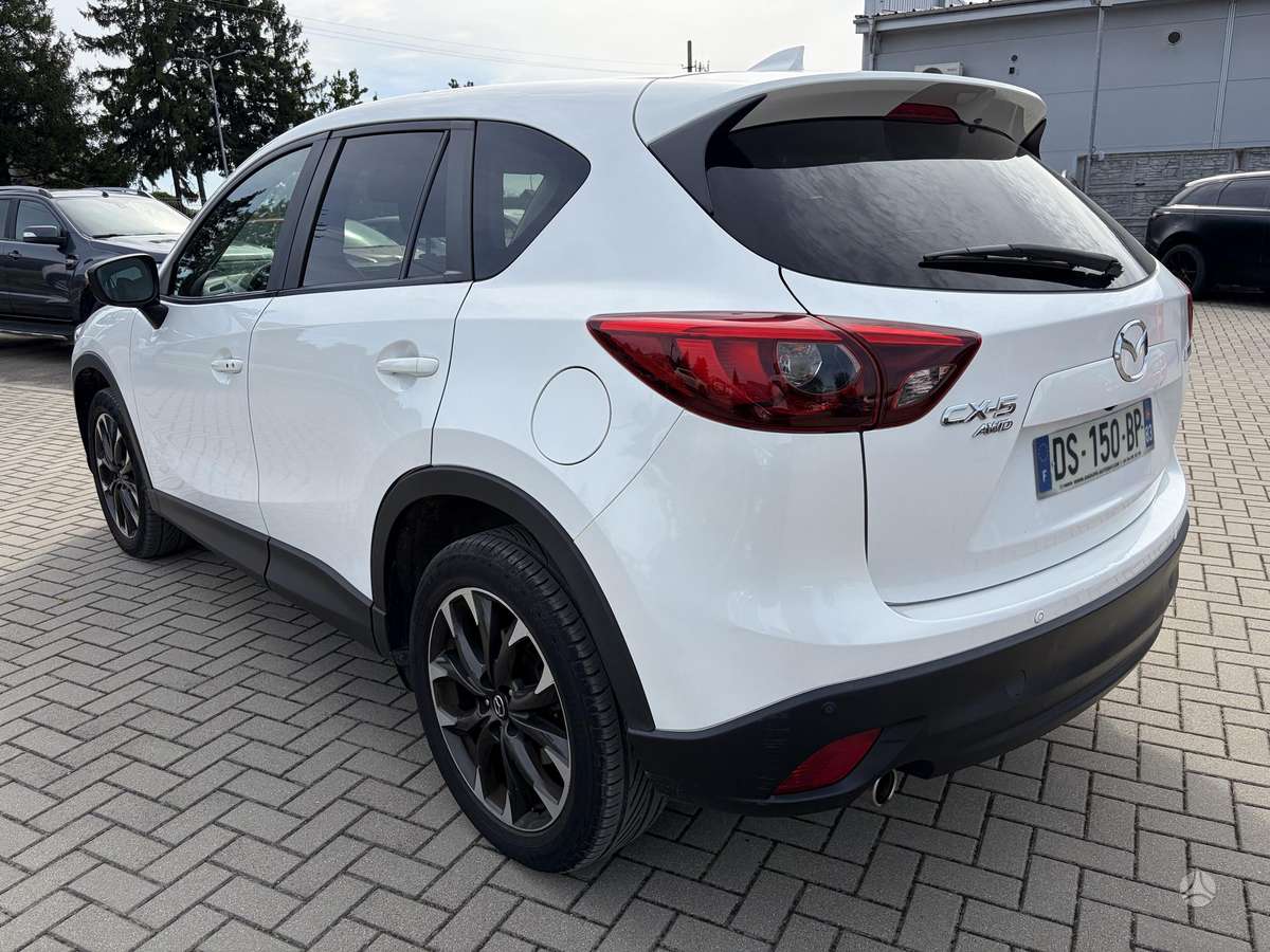 Mazda CX-5, 2.2 l., off-road / crossover