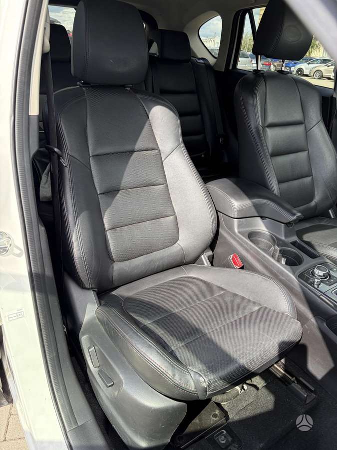 Mazda CX-5, 2.2 l., Внедорожник / Кроссовер