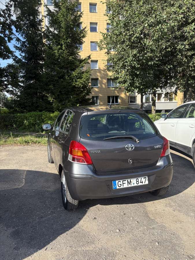 Toyota Yaris - 2