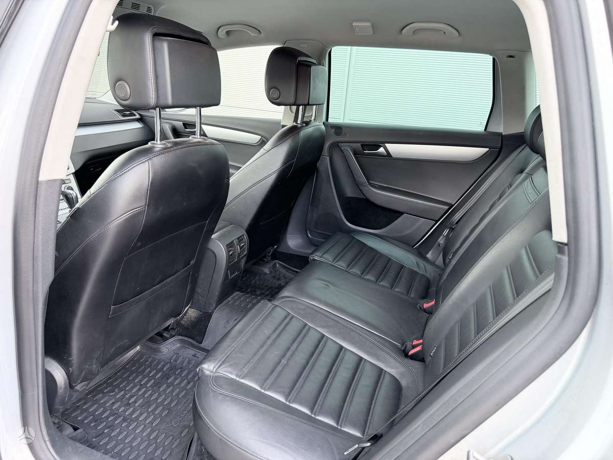 Volkswagen Passat Alltrack - 10