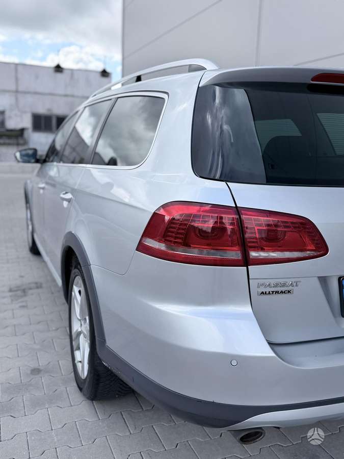 Volkswagen Passat Alltrack - 11