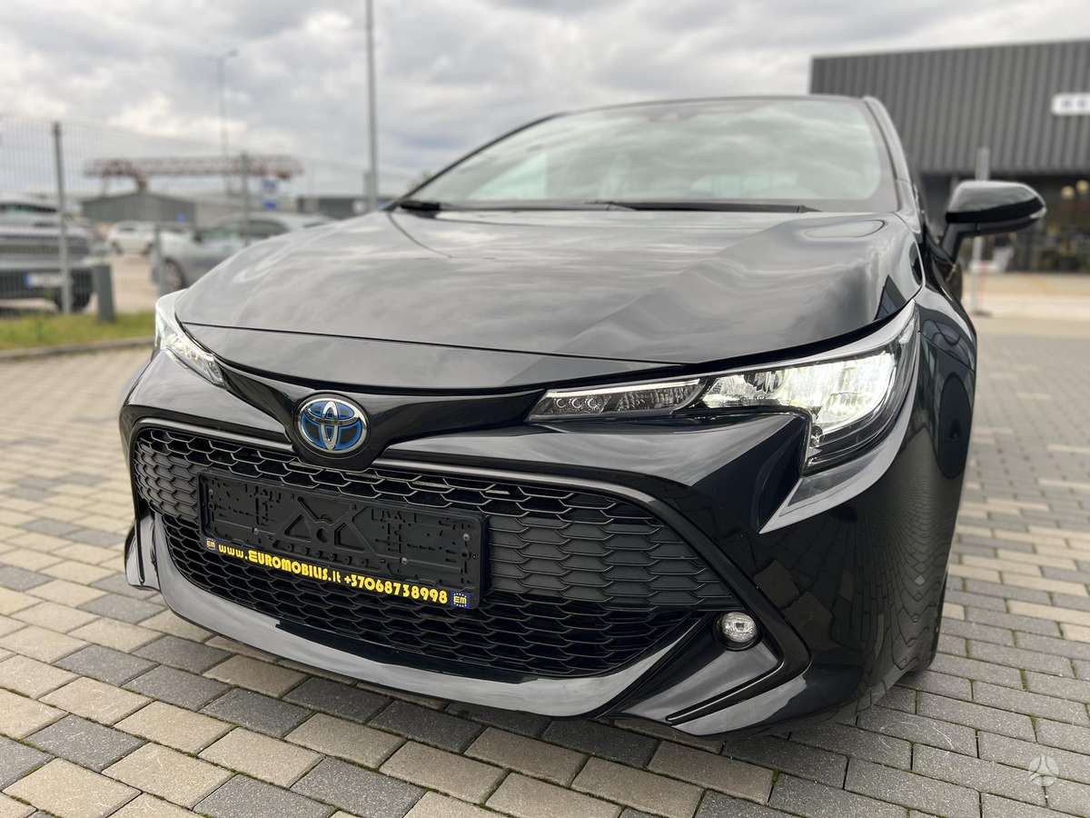 Toyota Corolla - 1
