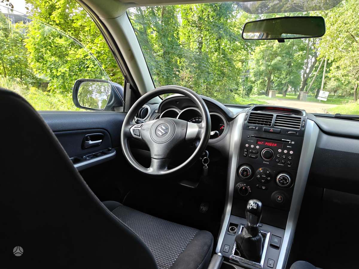 Suzuki Grand Vitara - 9