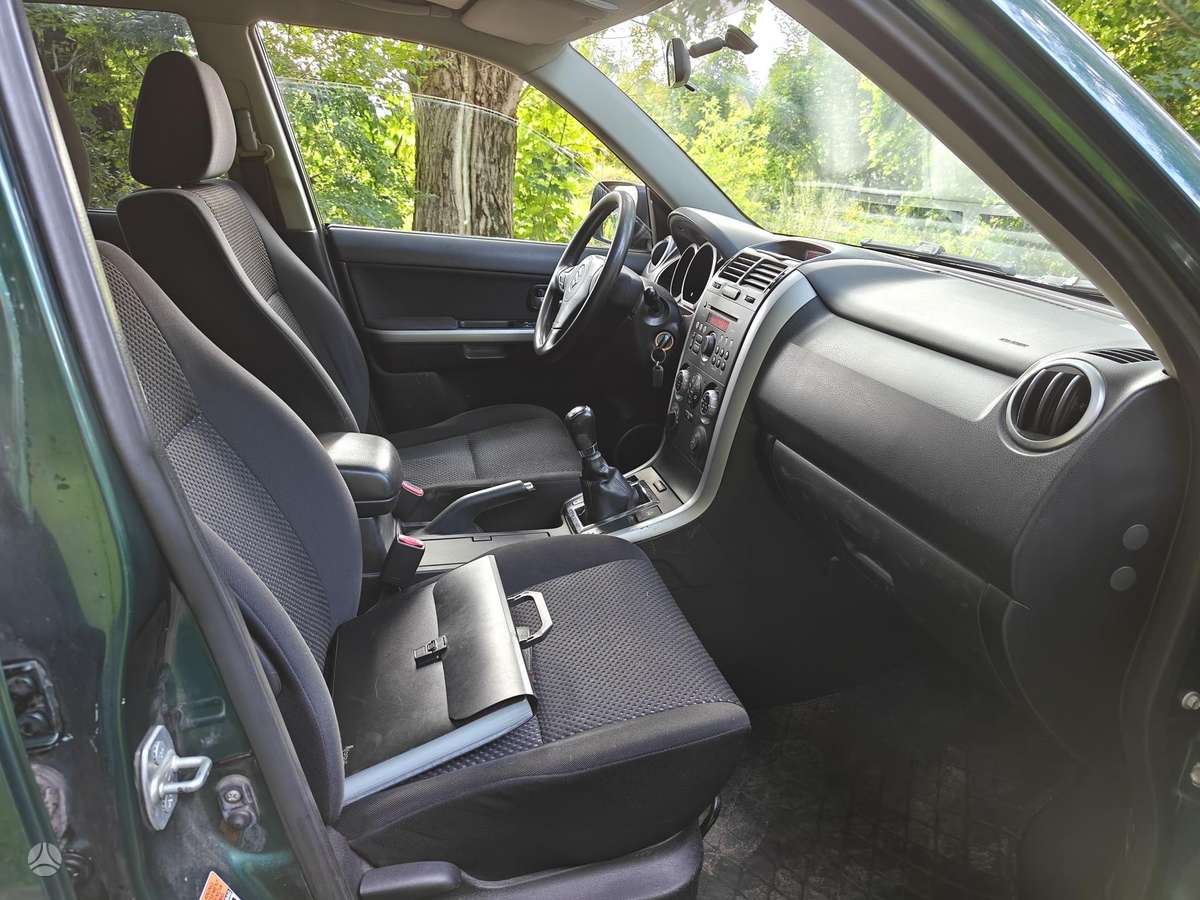 Suzuki Grand Vitara - 10
