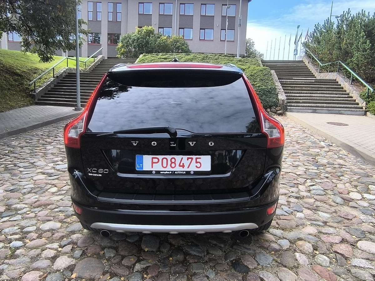 Volvo XC60 - 8