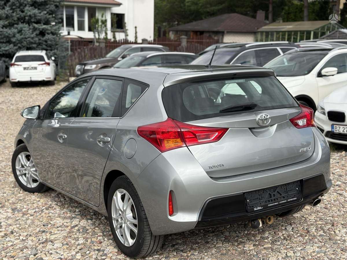 Toyota Auris - 4