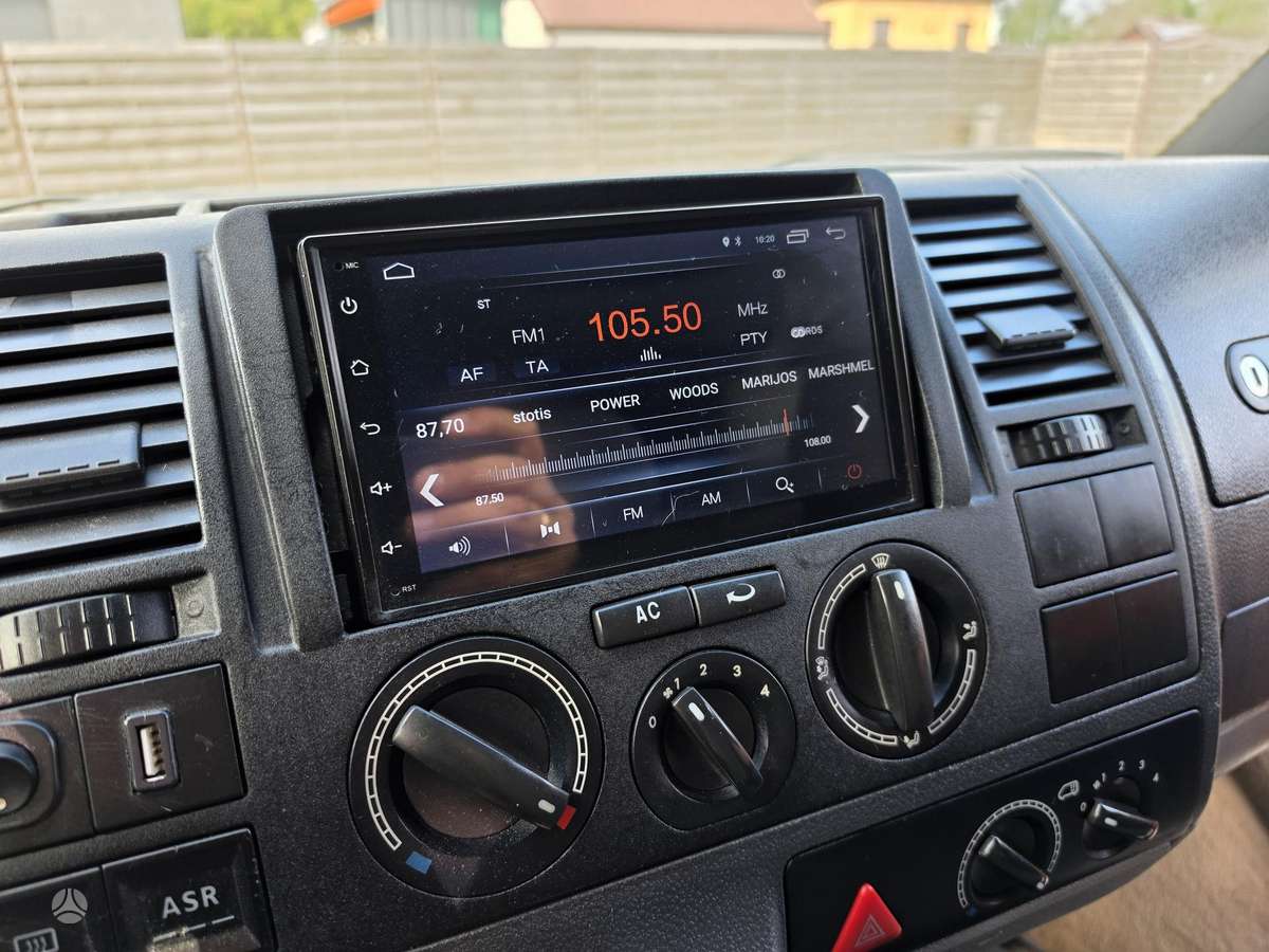 Volkswagen Transporter - 12