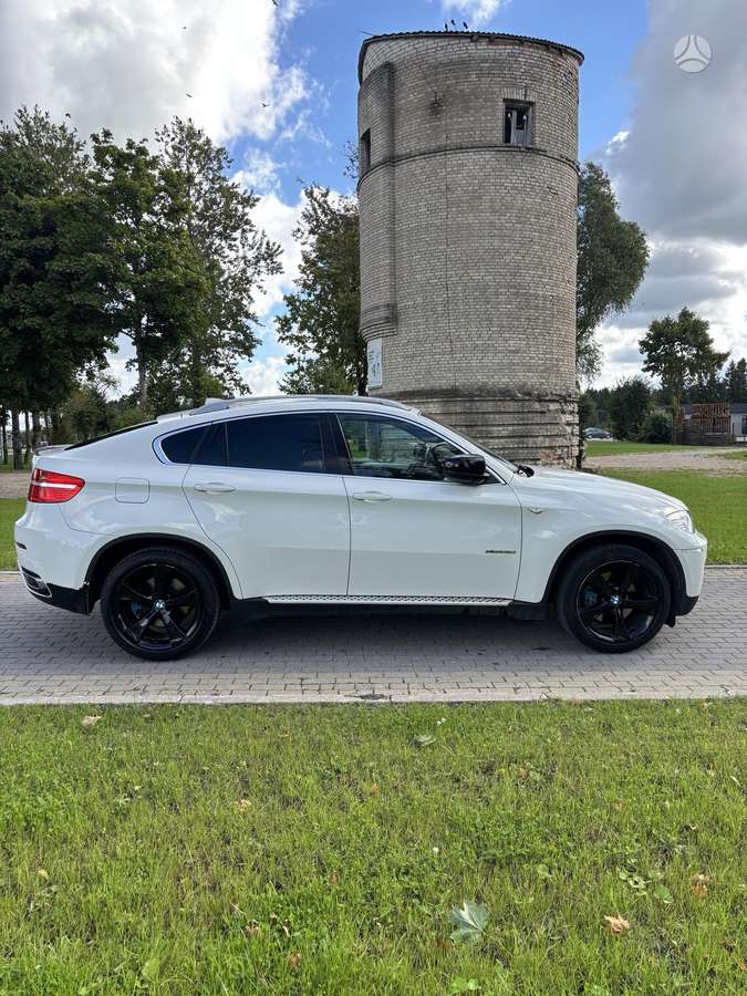 BMW X6, 3.0 l., Хэтчбек