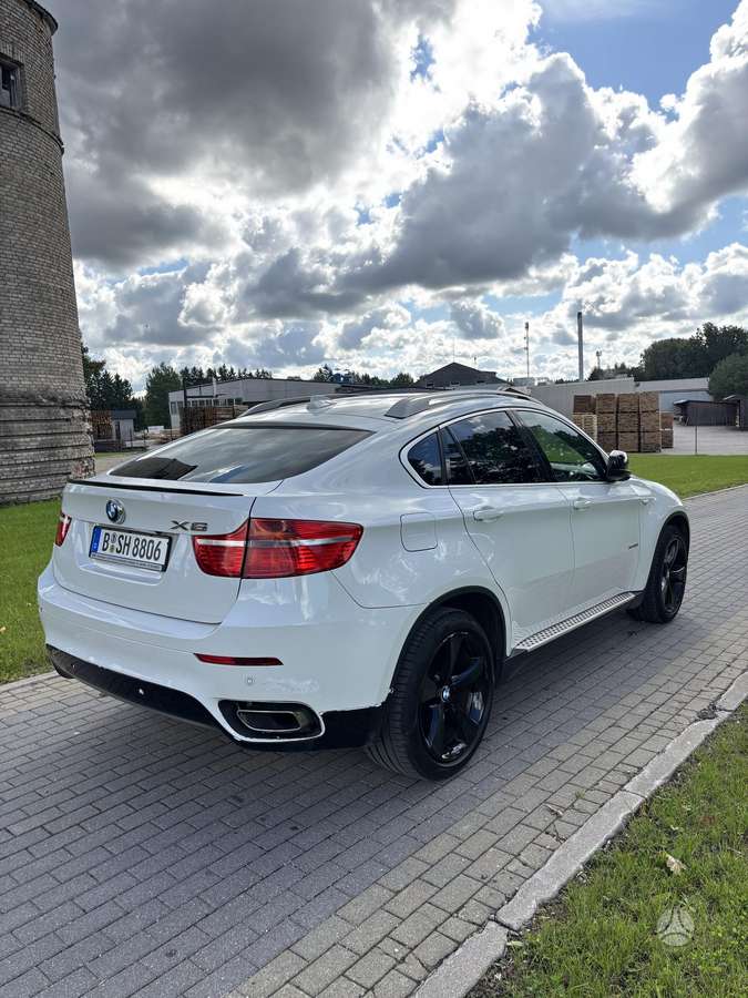 BMW X6, 3.0 l., Хэтчбек