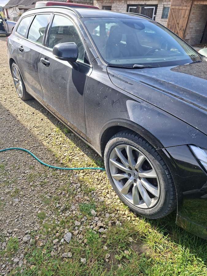 Volvo V90 - 4