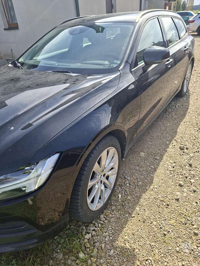 Volvo V90 - 5