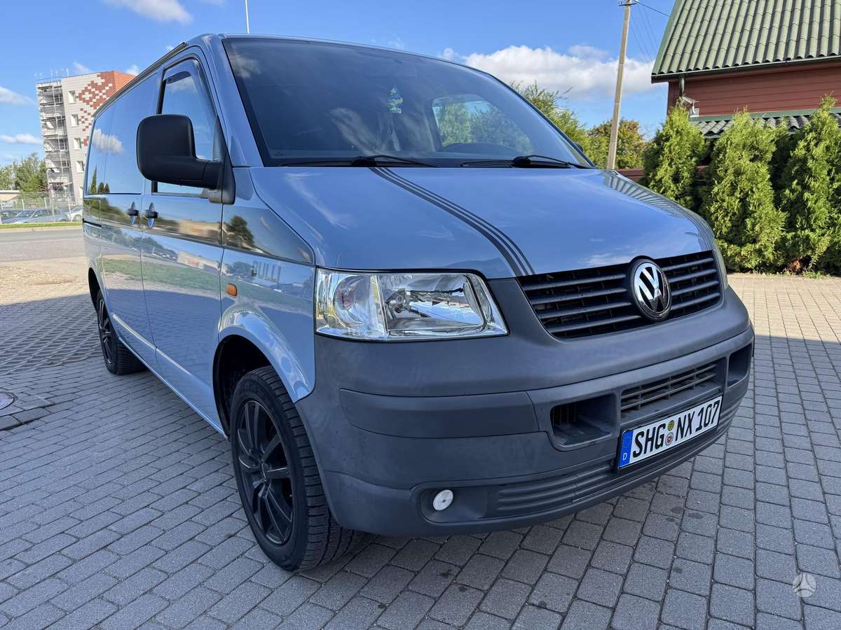 Volkswagen Transporter - 2