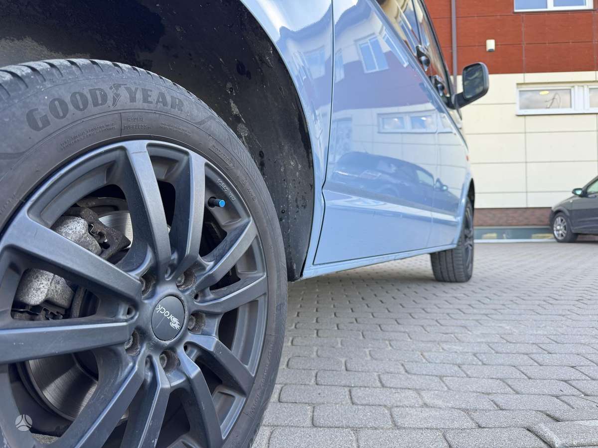 Volkswagen Transporter - 12