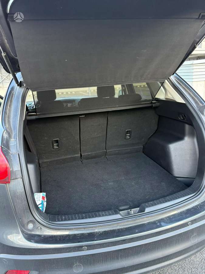 Mazda CX-5, 2.2 l., off-road / crossover