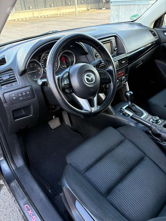 Mazda CX-5, 2.2 l., off-road / crossover