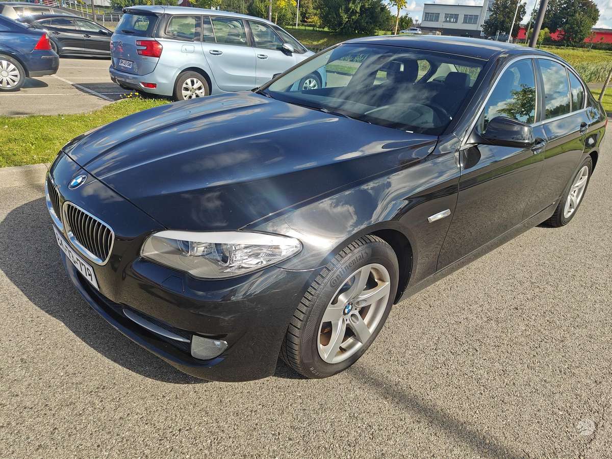 BMW 523, 3.0 l., Седан