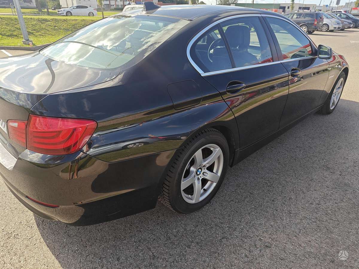 BMW 523, 3.0 l., Седан