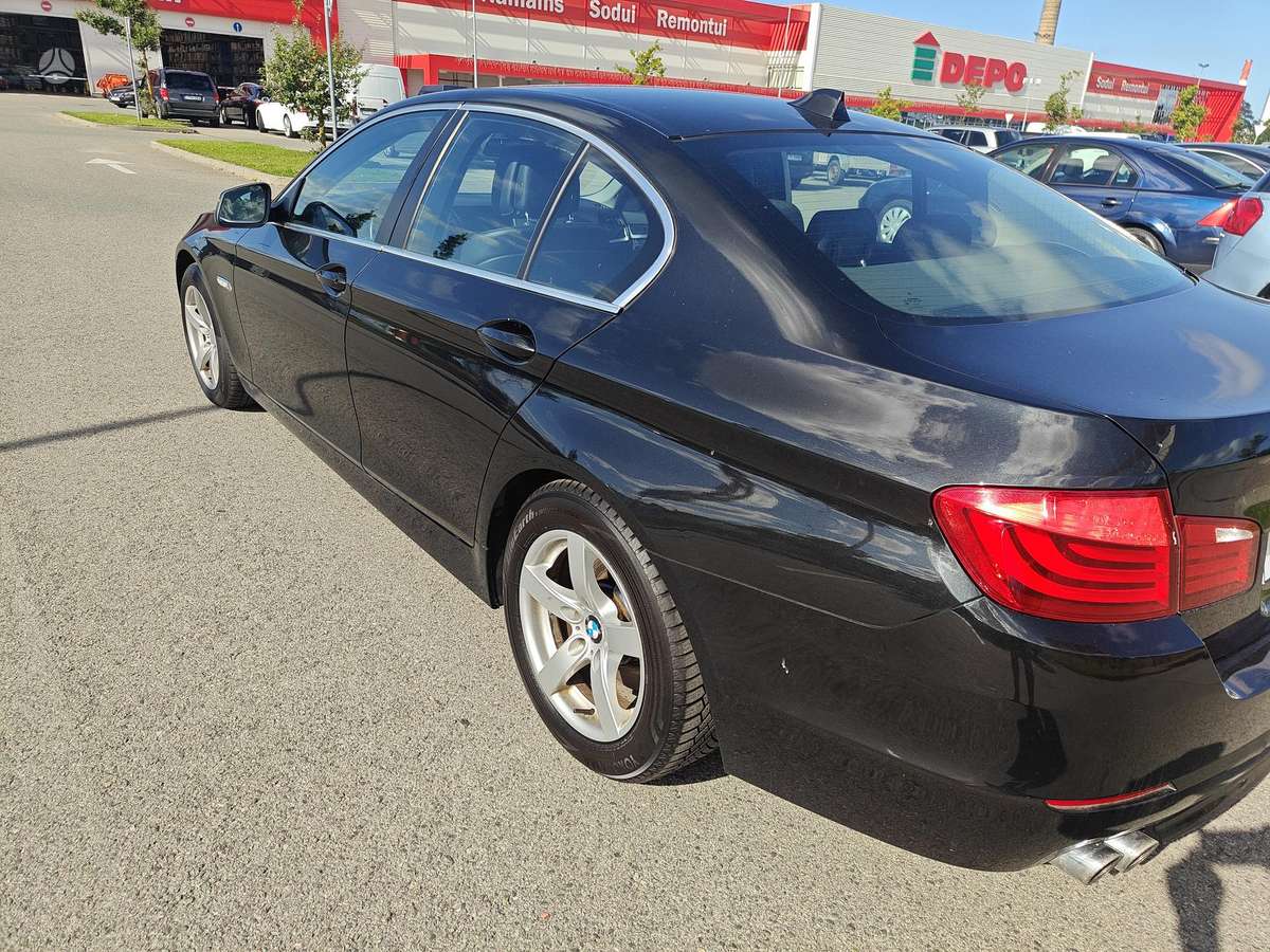 BMW 523, 3.0 l., Седан