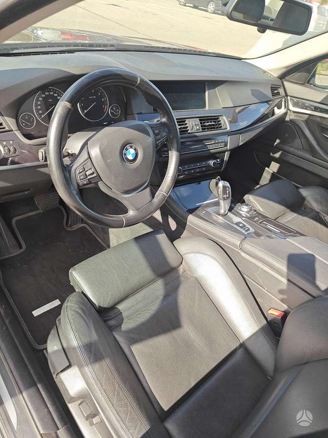 BMW 523, 3.0 l., Седан