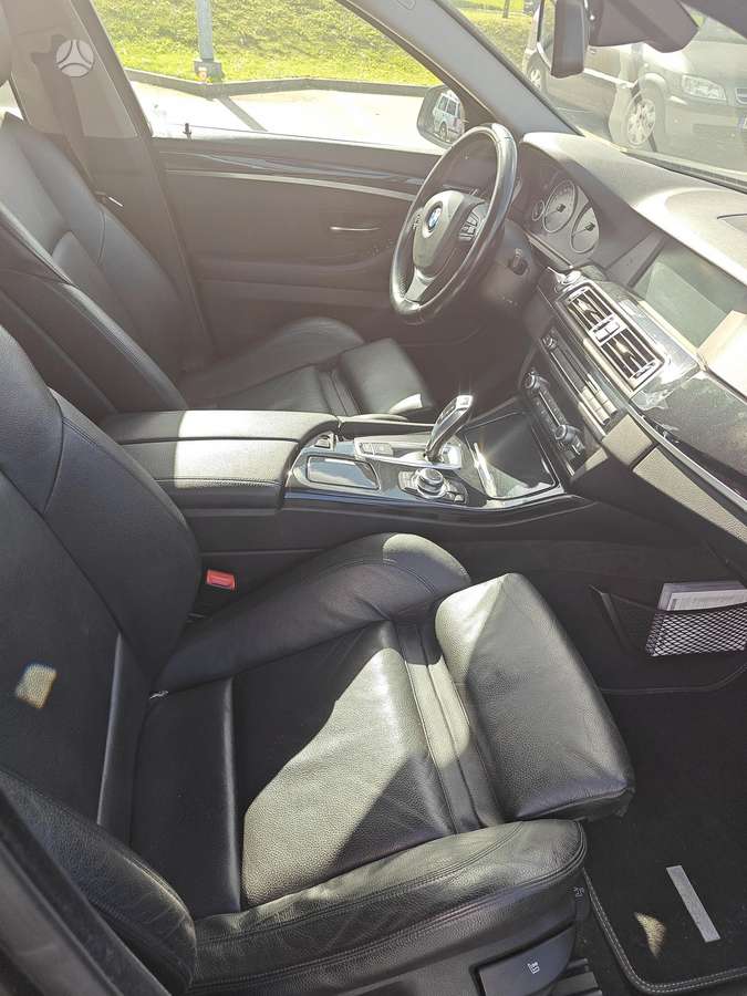 BMW 523, 3.0 l., Седан