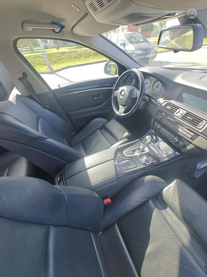 BMW 523, 3.0 l., Седан