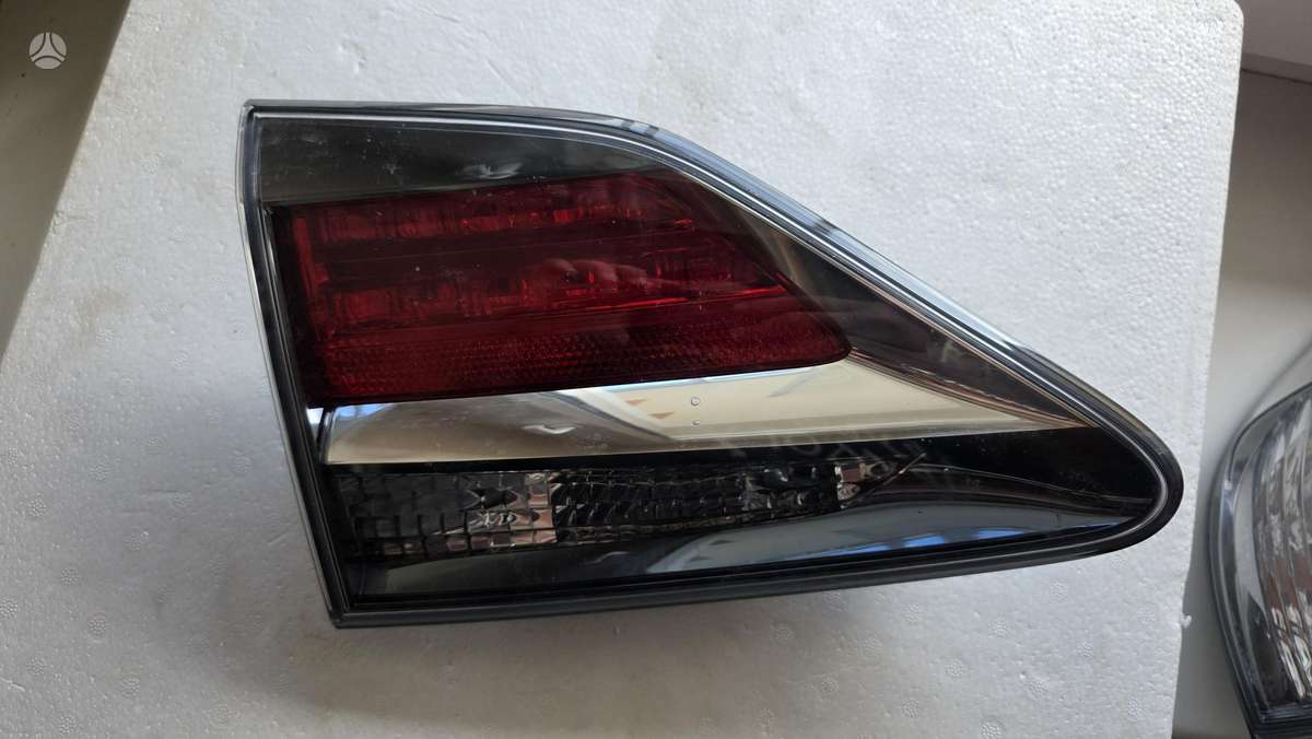 Lexus RX 450h lights