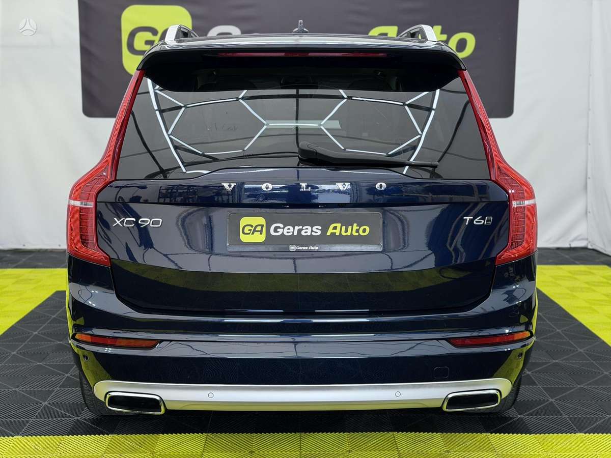 Volvo XC90 - 5
