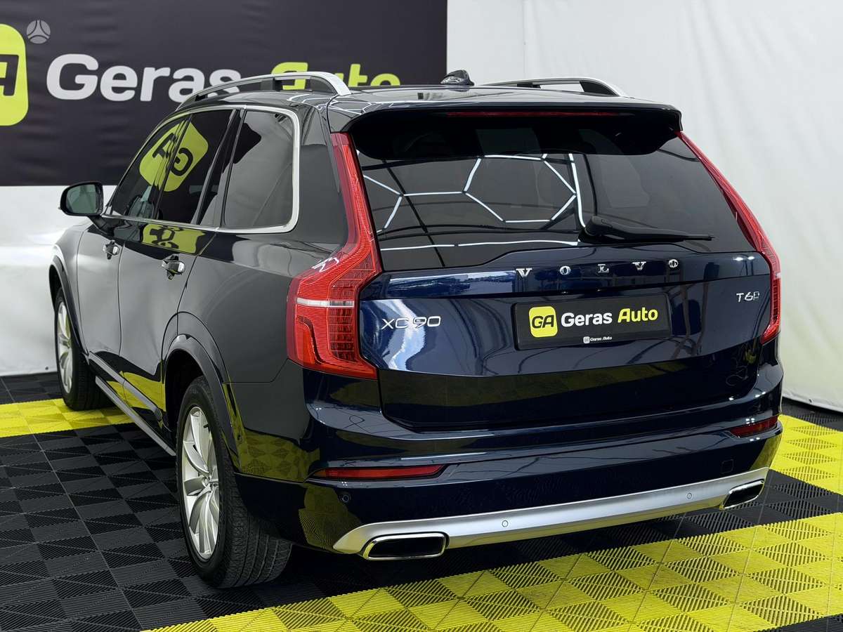 Volvo XC90 - 6