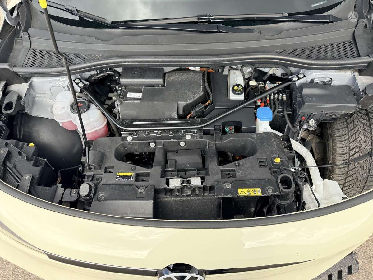 Volkswagen ID.4 - 11