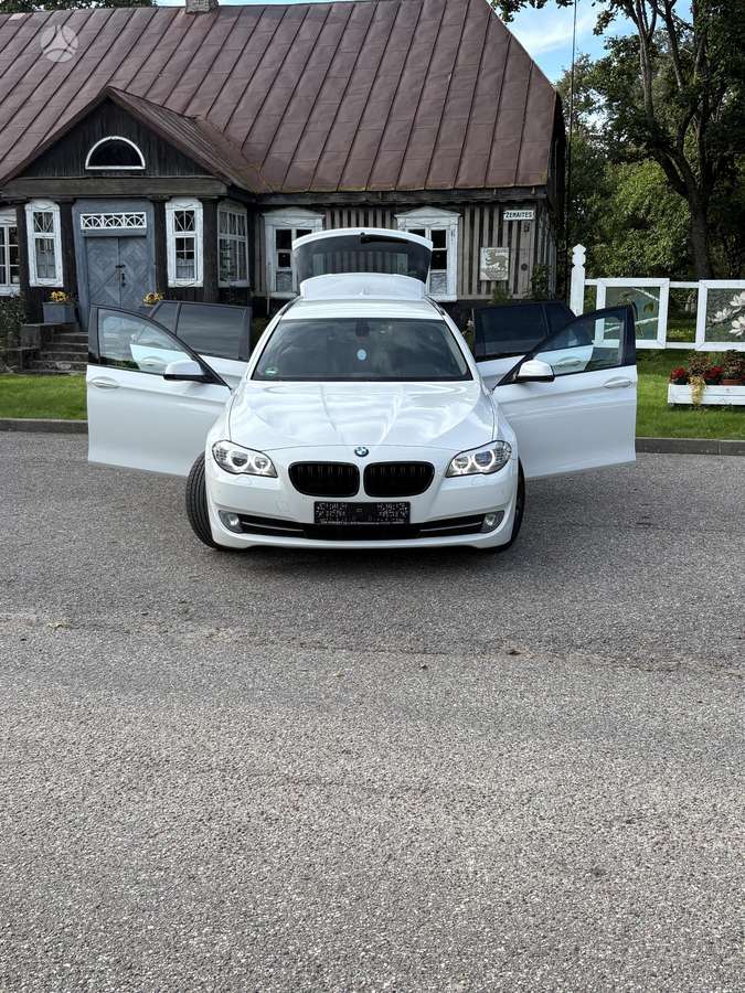 BMW 520, 2.0 l., universalas