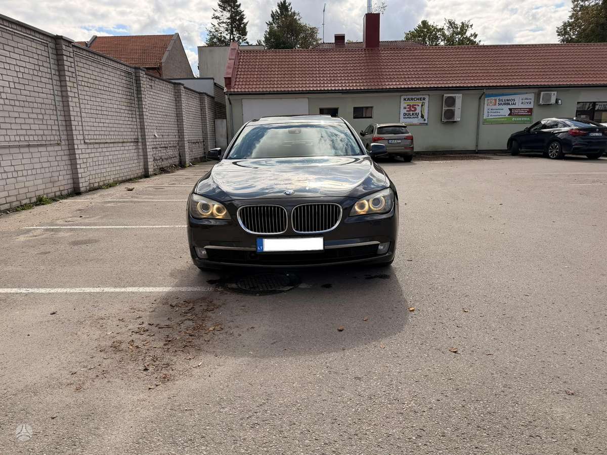 BMW 730, 3.0 l., Седан
