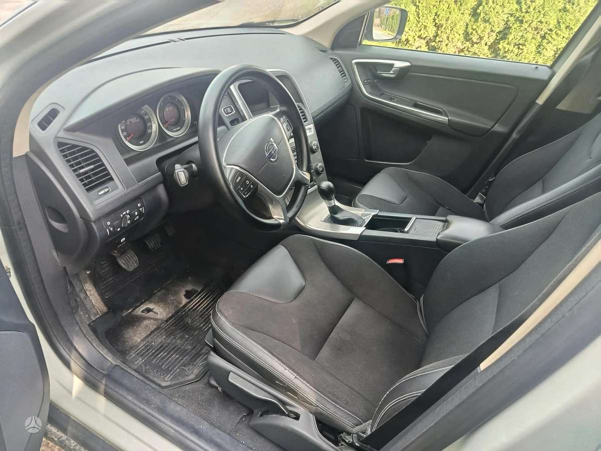 Volvo XC60 - 8