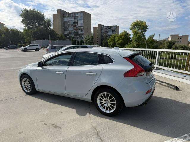 Volvo V40 - 2