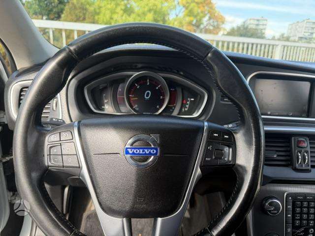Volvo V40 - 8