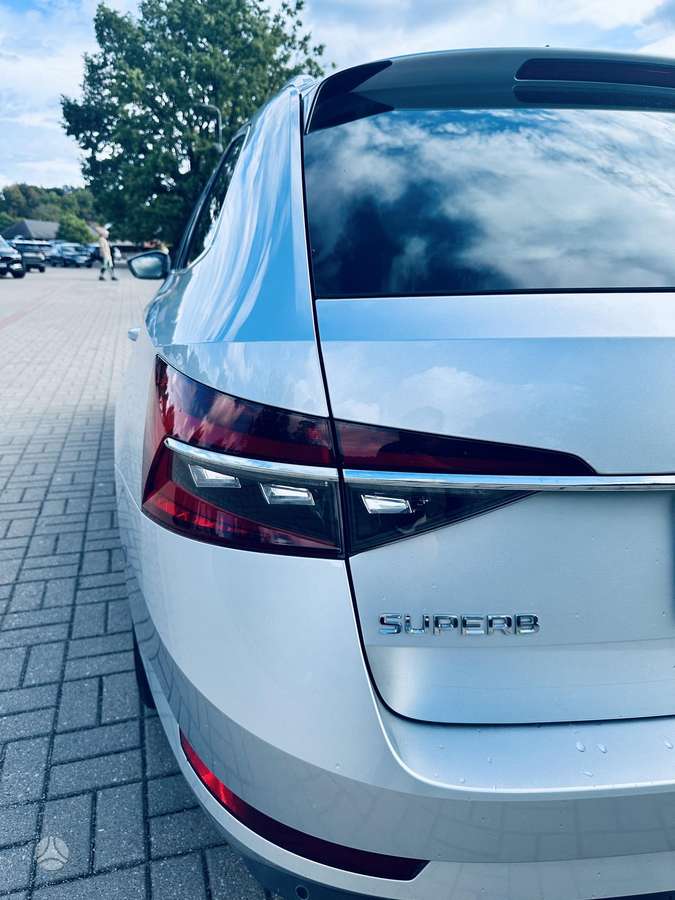 Škoda Superb - 8