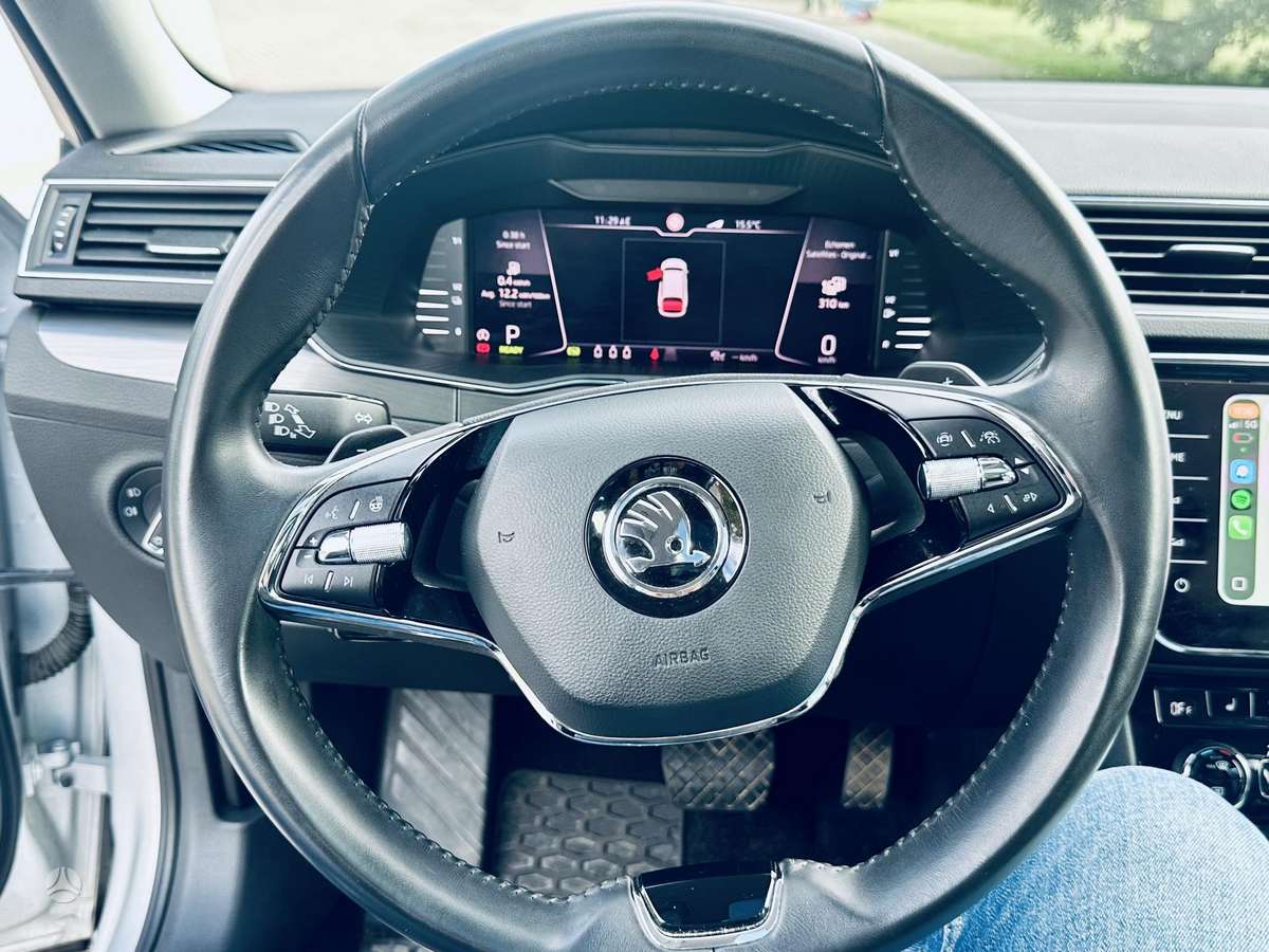 Škoda Superb - 12