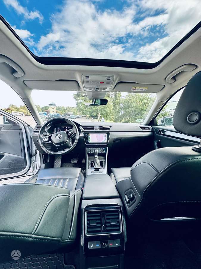 Škoda Superb - 11