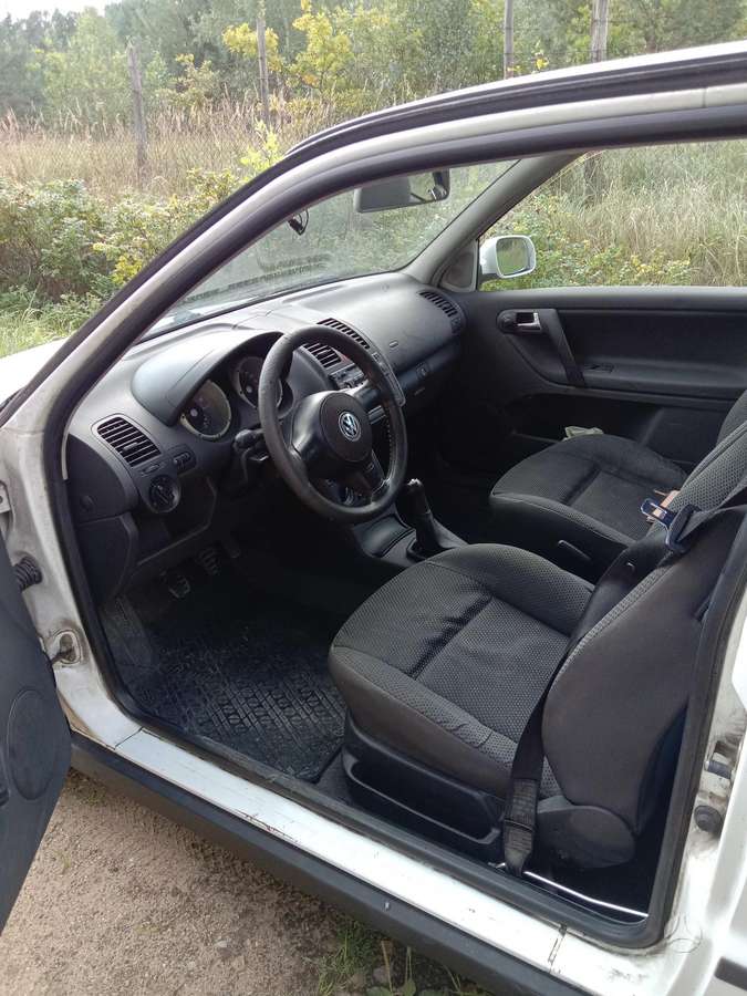 Volkswagen Polo - 5