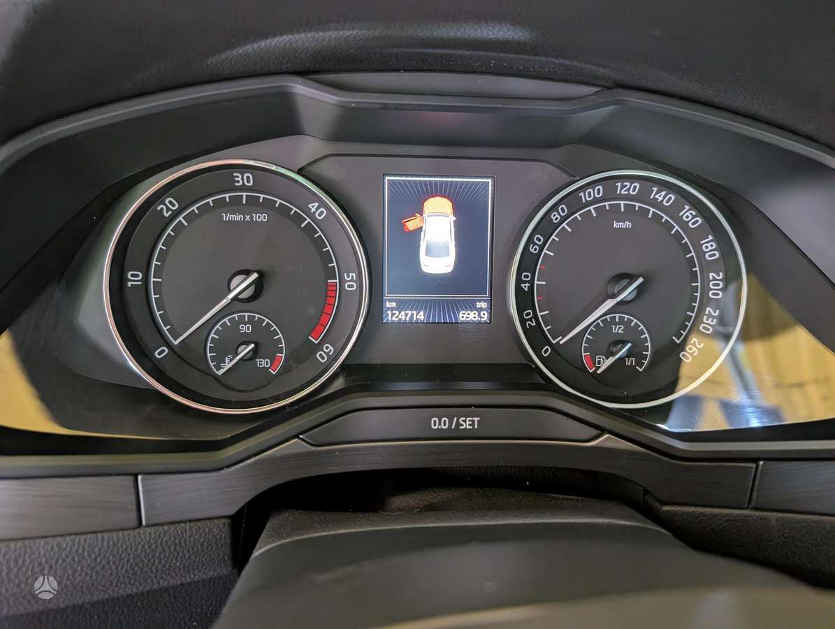 Škoda Superb - 1