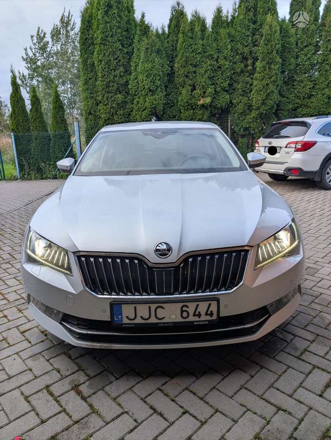 Škoda Superb - 2
