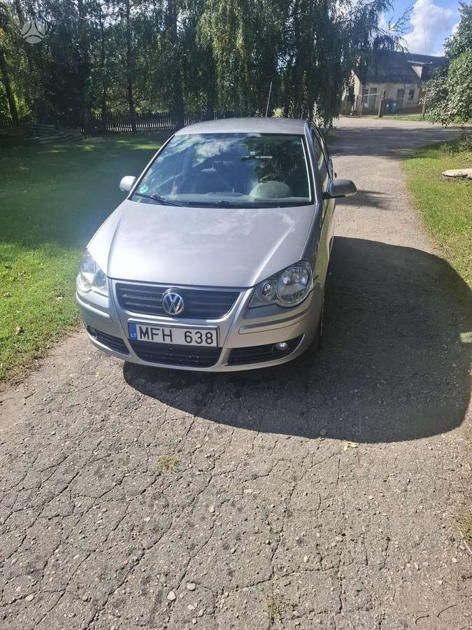 Volkswagen Polo - 2