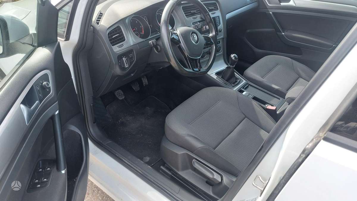 Volkswagen Golf - 7